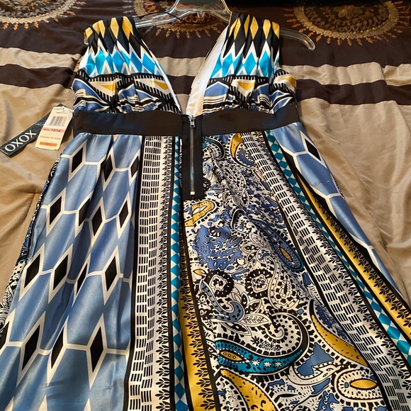 NWT XOXO multicolored Dress size 13/14 - Picture 2 of 3